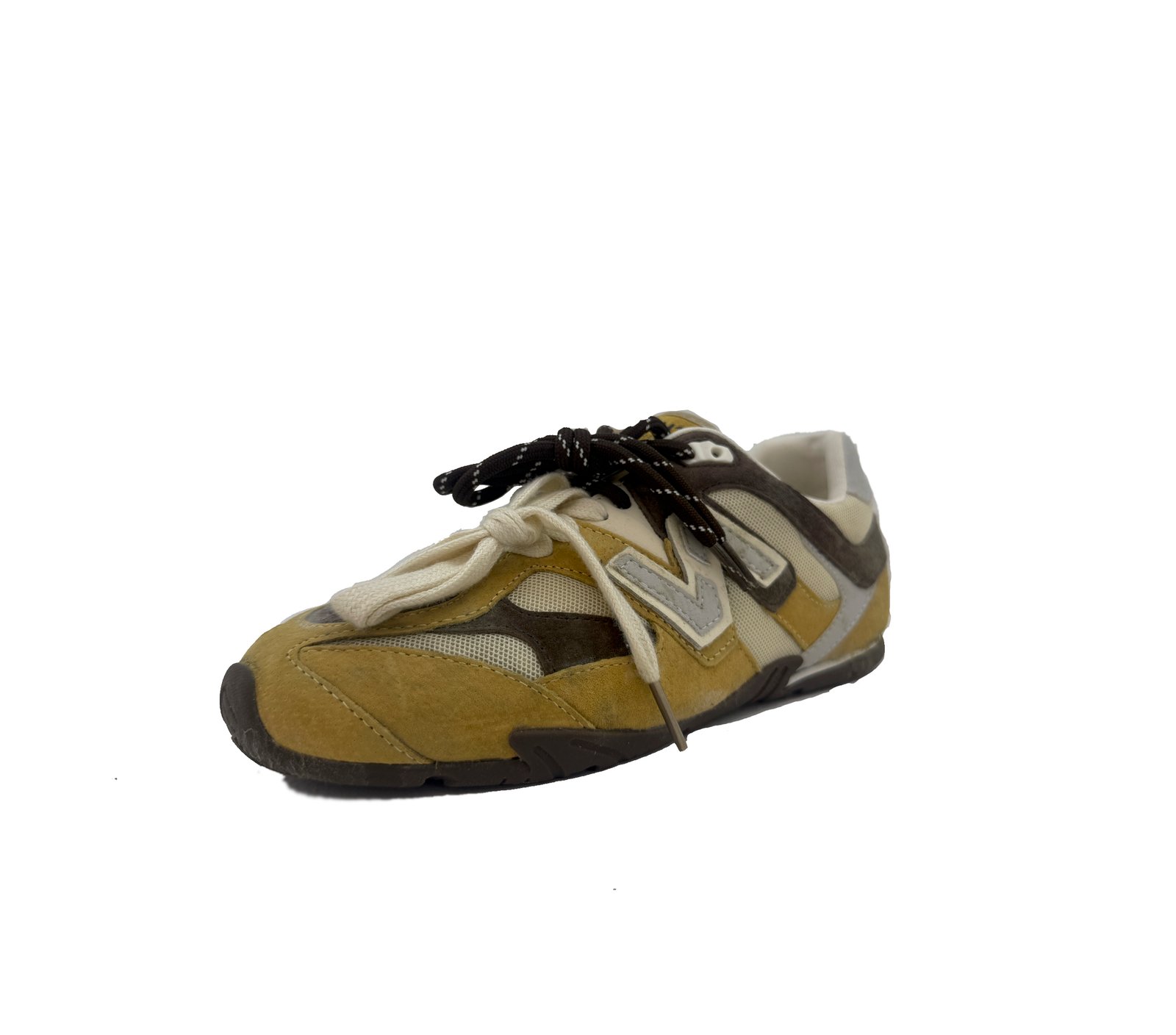 женские кроссовки